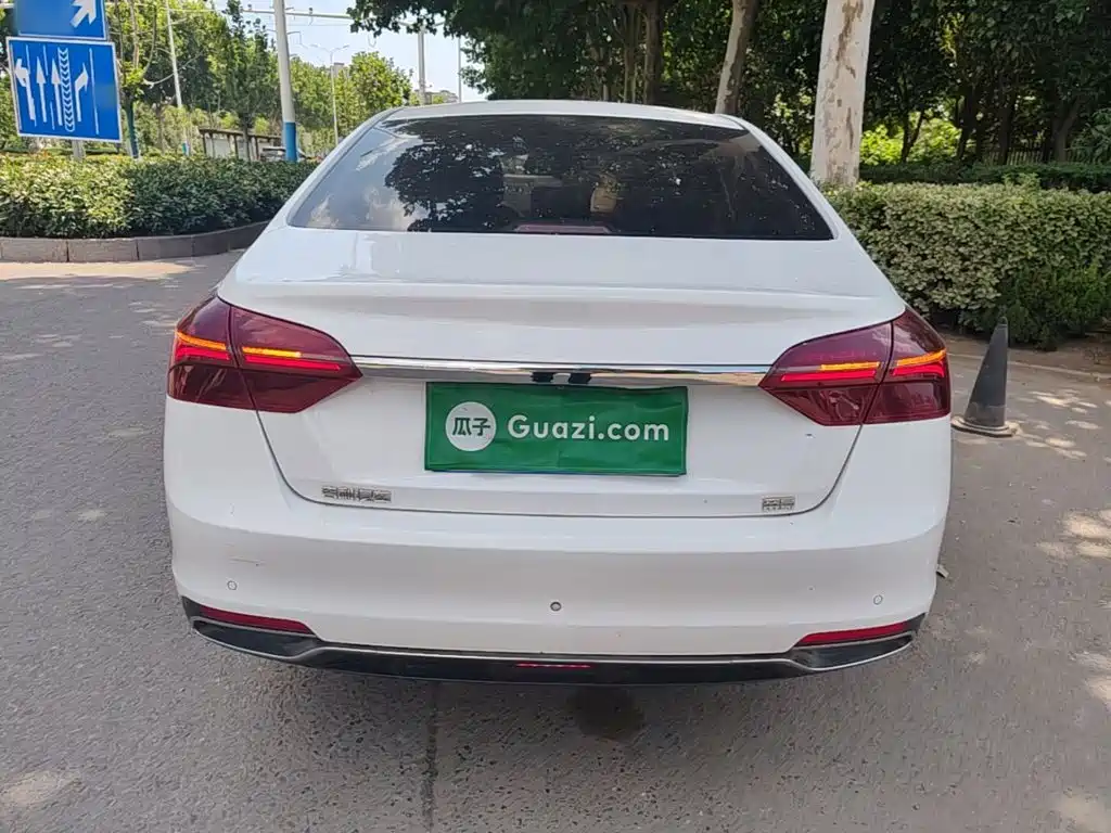 Geely Emgrand 2020