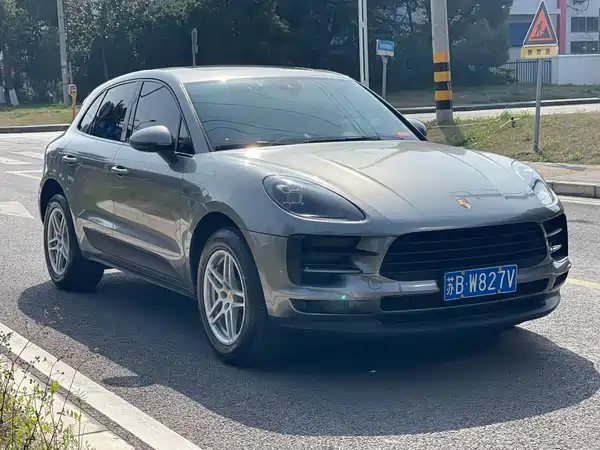 Porsche Macan 2020