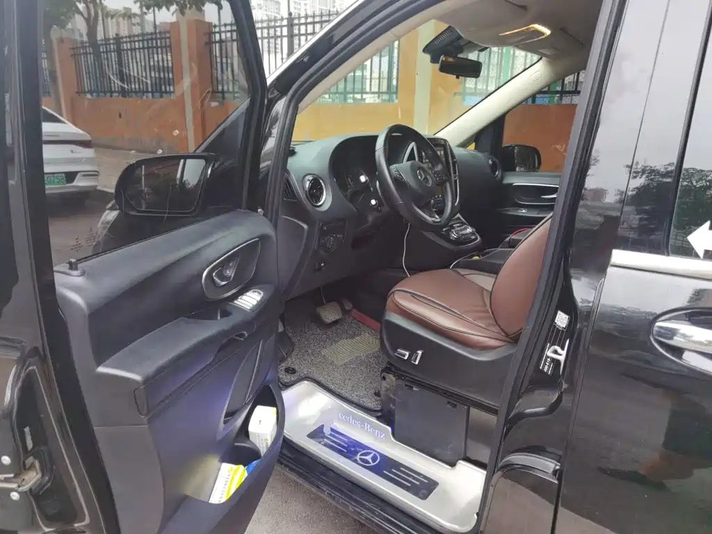 Mercedes-Benz Vito 2022 — фото 17