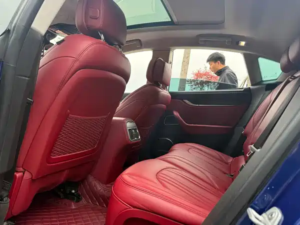 Maserati Levante 2016