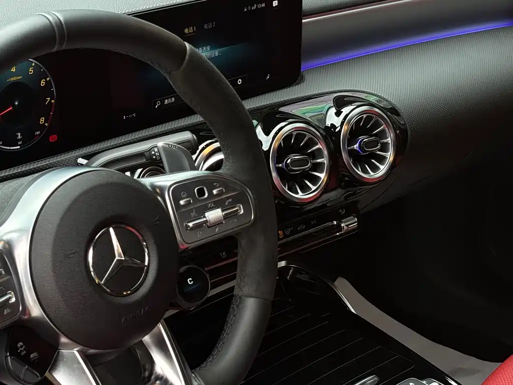 Mercedes-Benz A-Class AMG 2022 — фото 18