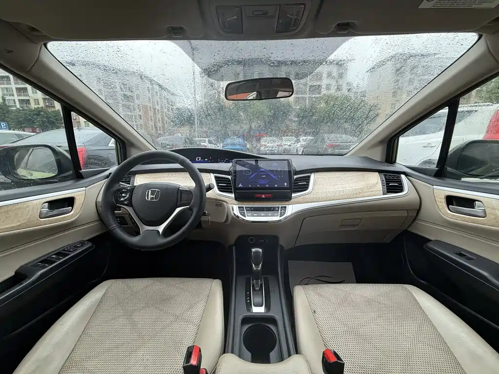 Honda Jade 2014 — фото 10