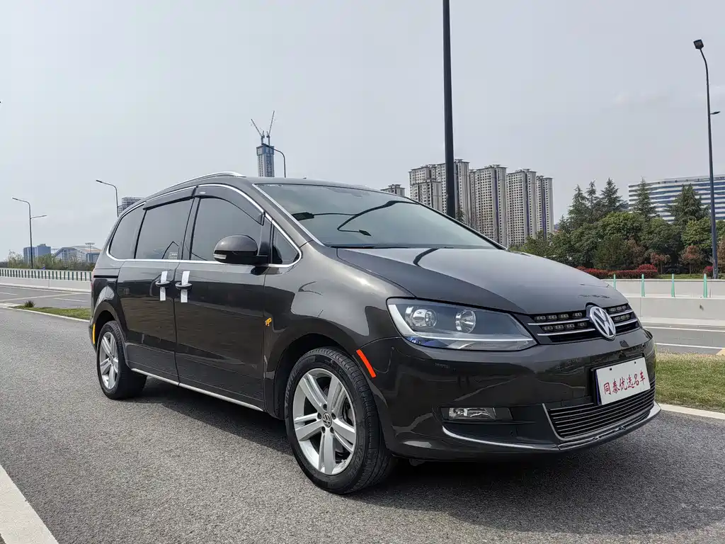 Volkswagen Sharan 2017 — фото 3