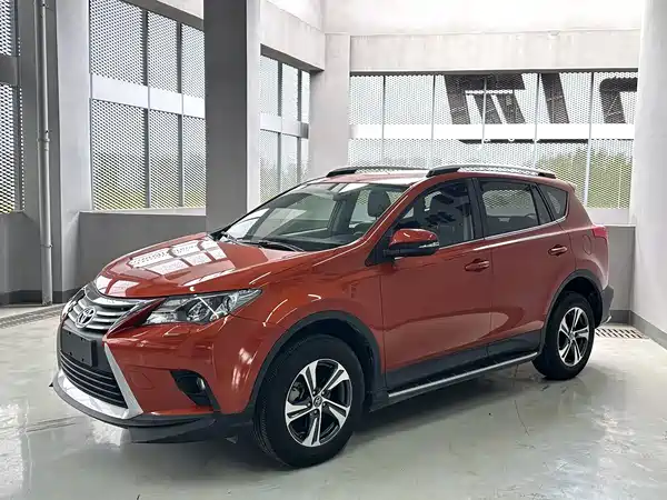Toyota RAV4 2015