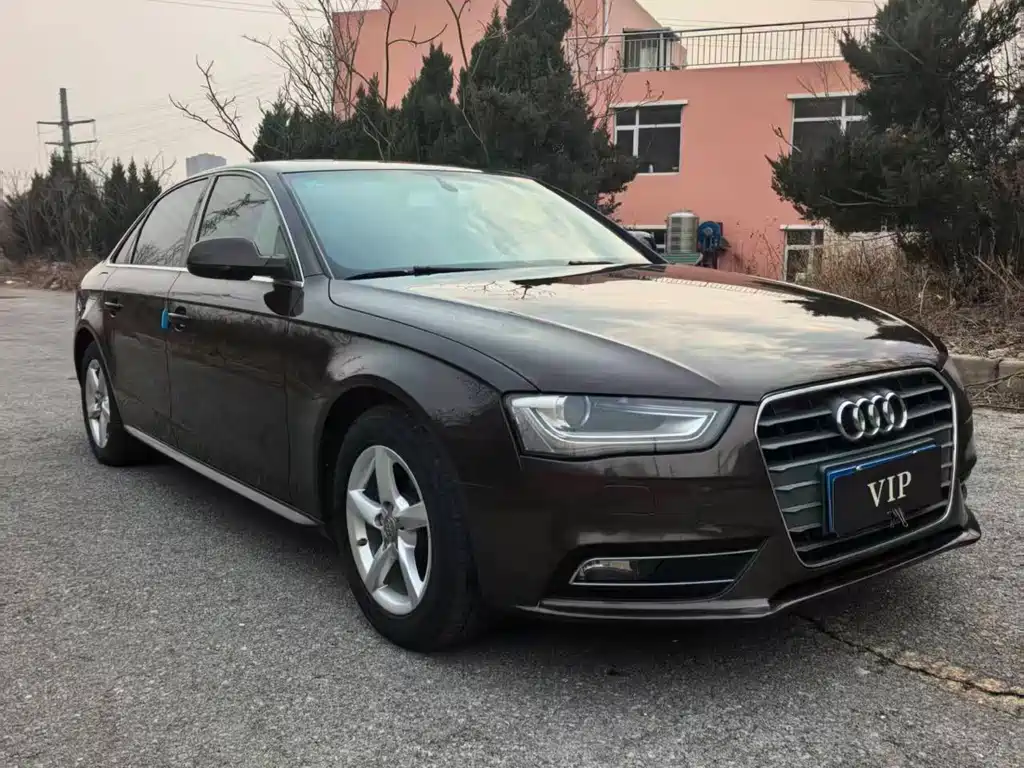 Audi A4L 2015 — фото 3