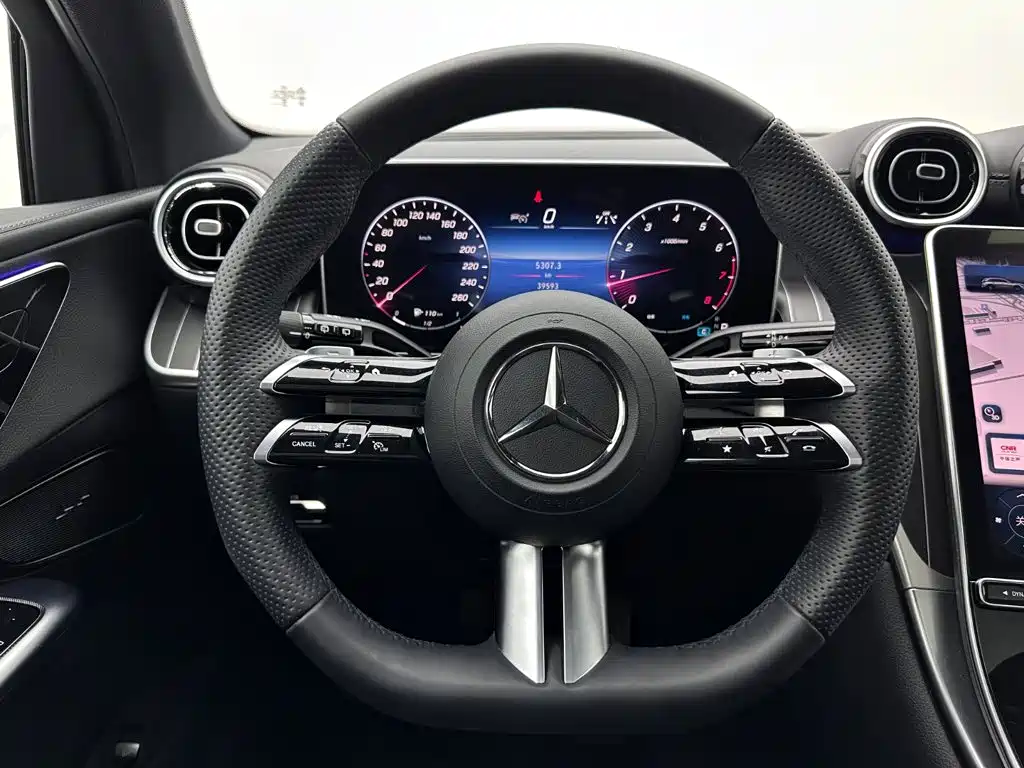 Mercedes-Benz GLC 2023 — фото 9