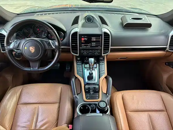Porsche Cayenne 2014