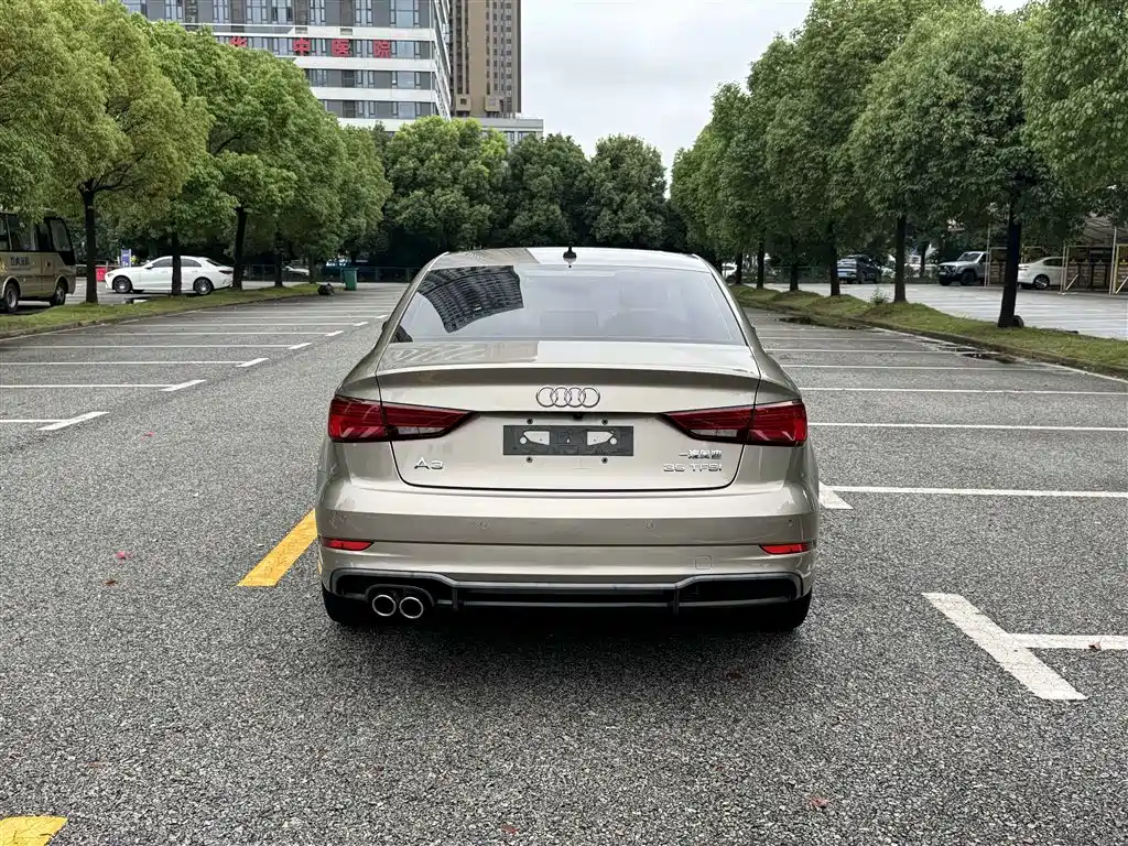 Audi A3 2019 — фото 11