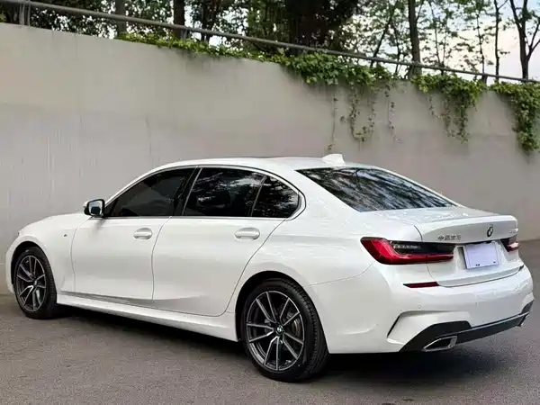 BMW 3 Series 2022