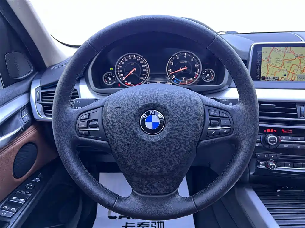 BMW X5 2017 — фото 9