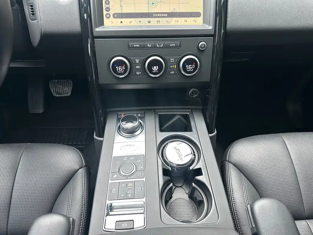 Land Rover Discovery 2019 — фото 12