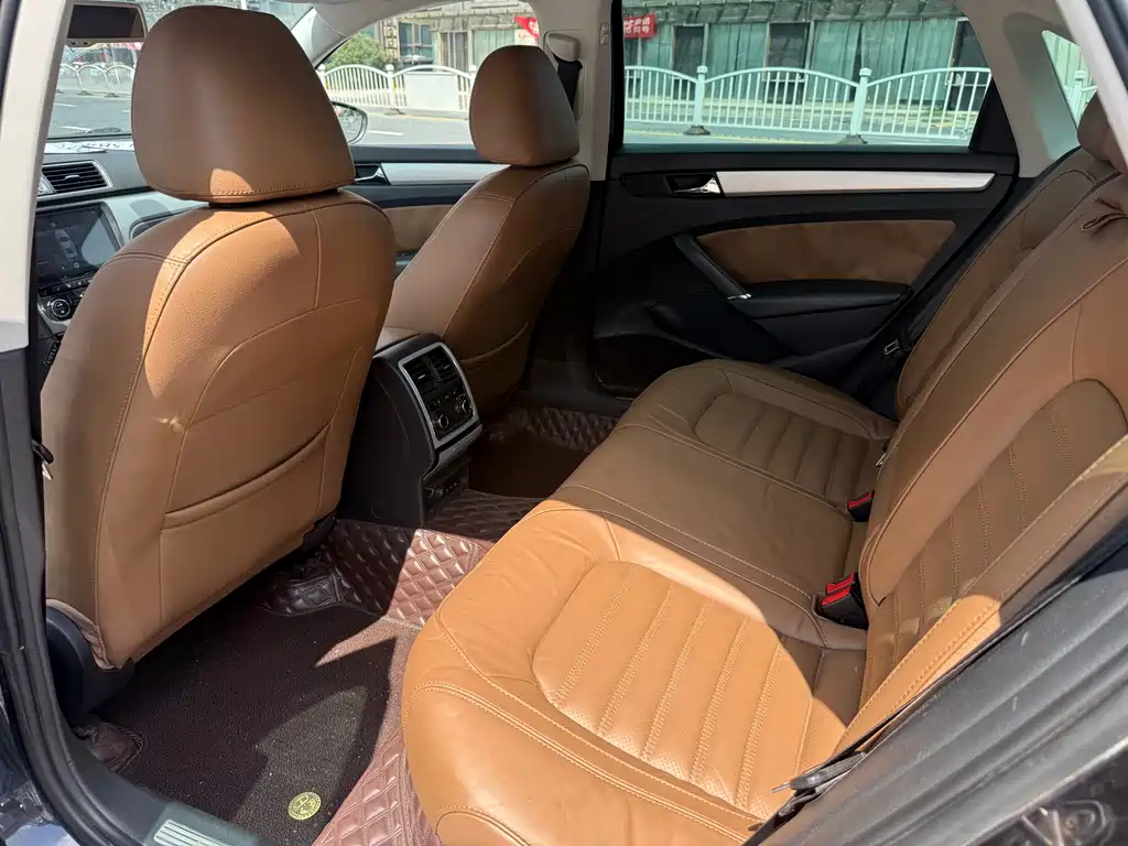 Volkswagen Passat 2015