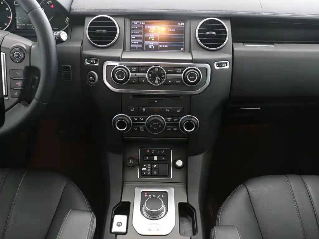 Land Rover Discovery 2015 — фото 7