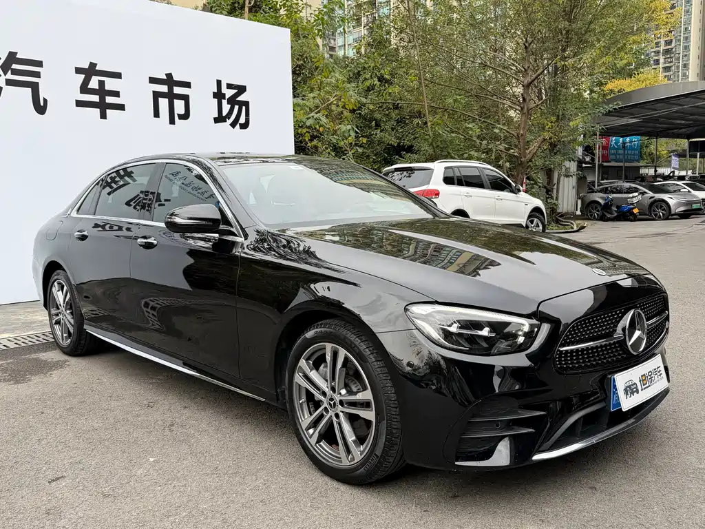 Mercedes-Benz E-Class 2022 — фото 3