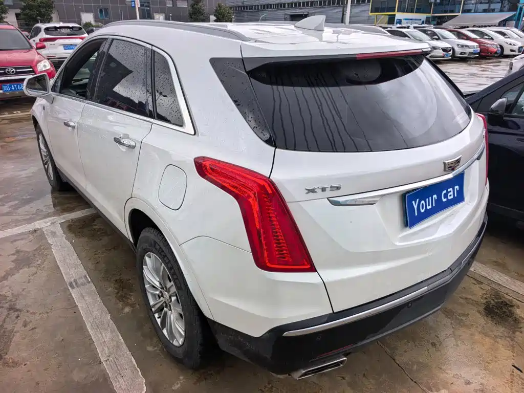 Cadillac XT5 2016 — фото 4