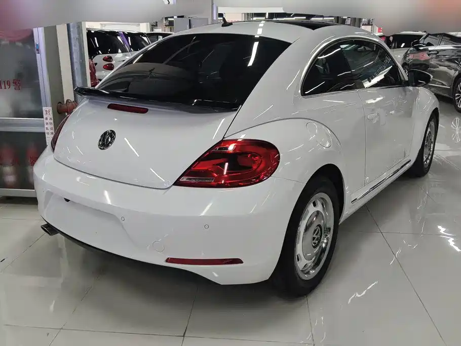 Volkswagen Beetle 2015