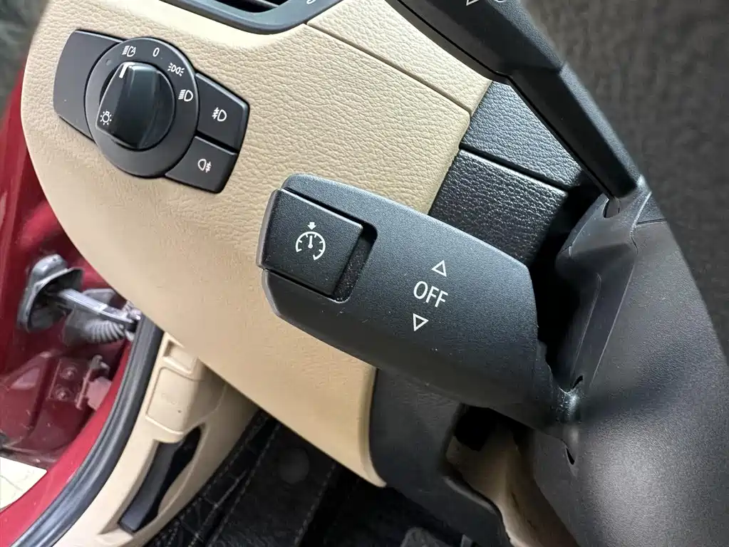 BMW X1 2011 — фото 15