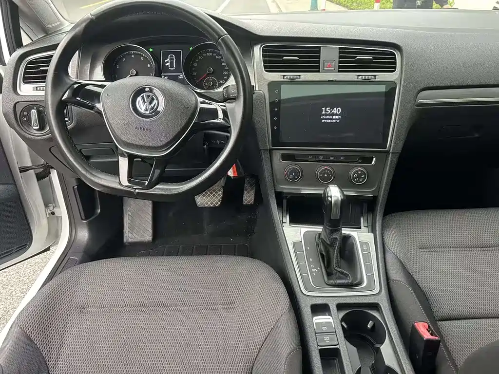 Volkswagen Golf 2015