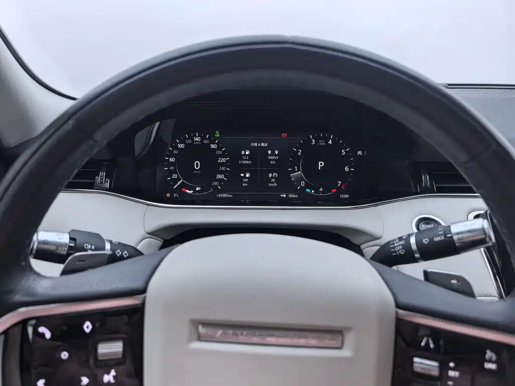 Land Rover Evoque 2022 — фото 13
