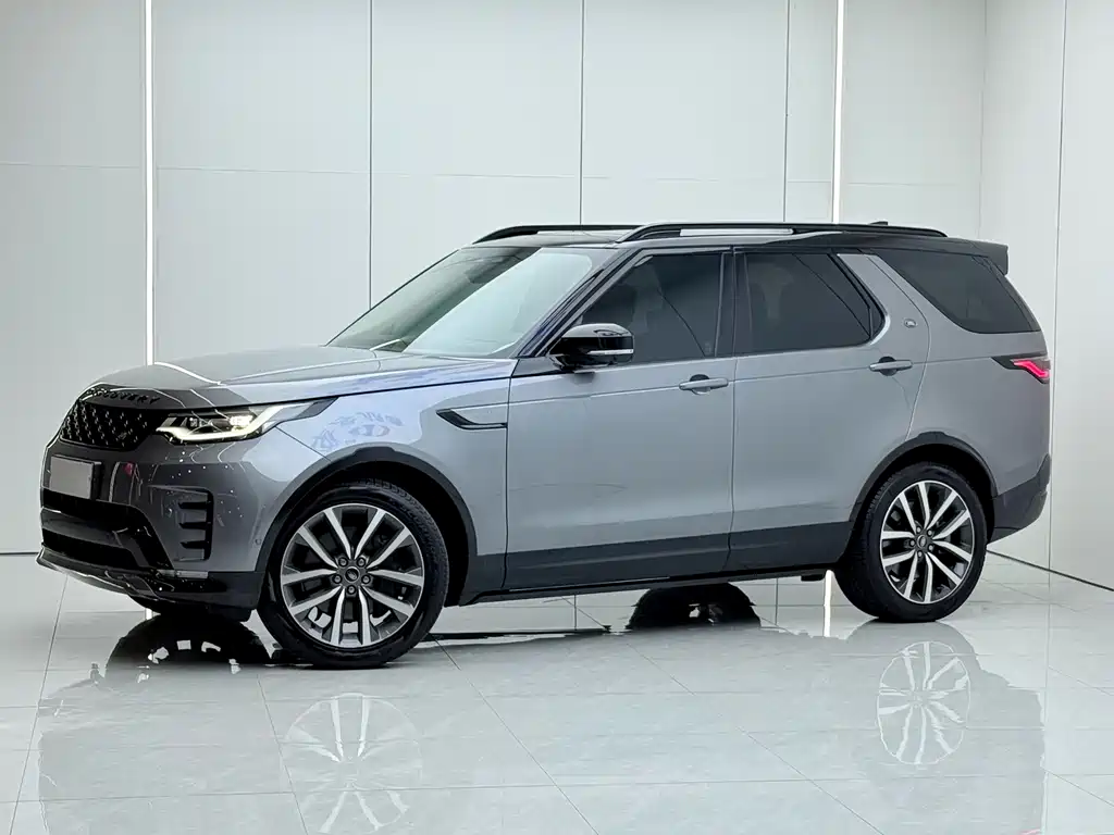 Land Rover Discovery 2024 — фото 1