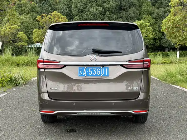 Buick GL8 2023