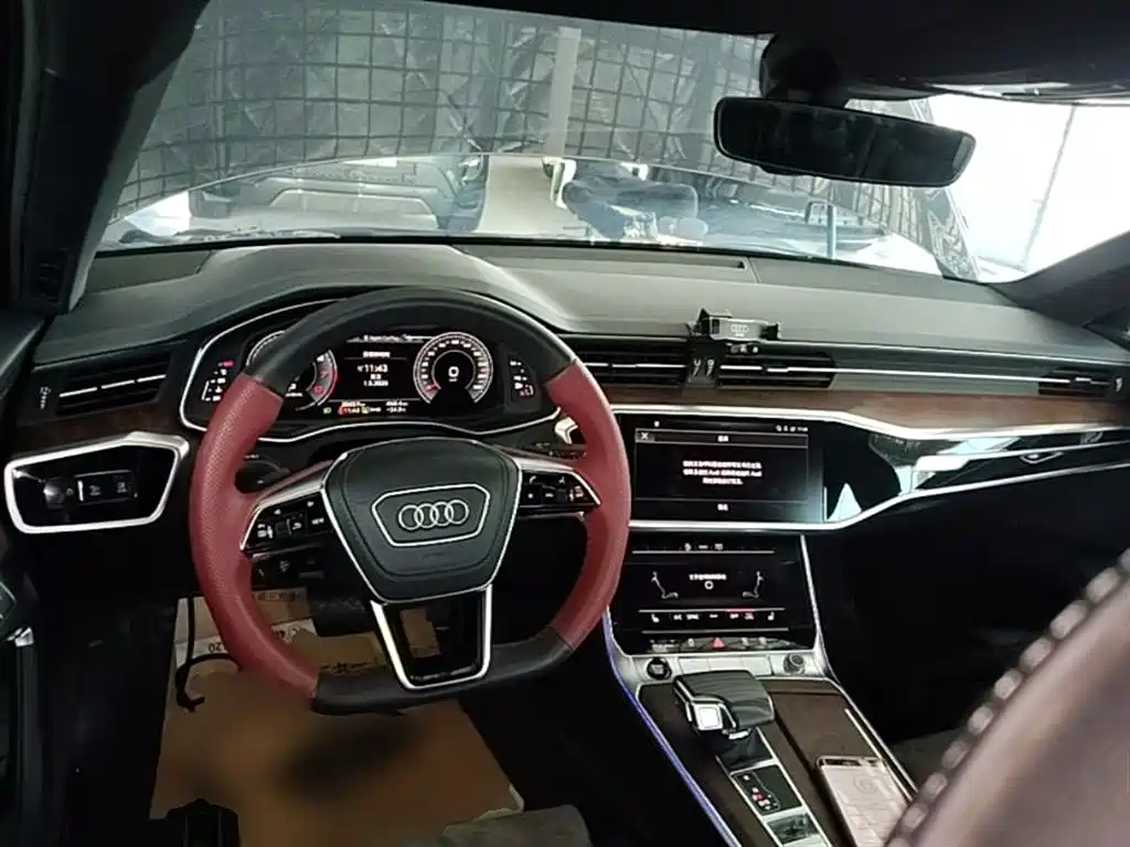 Audi A6L 2023 — фото 10