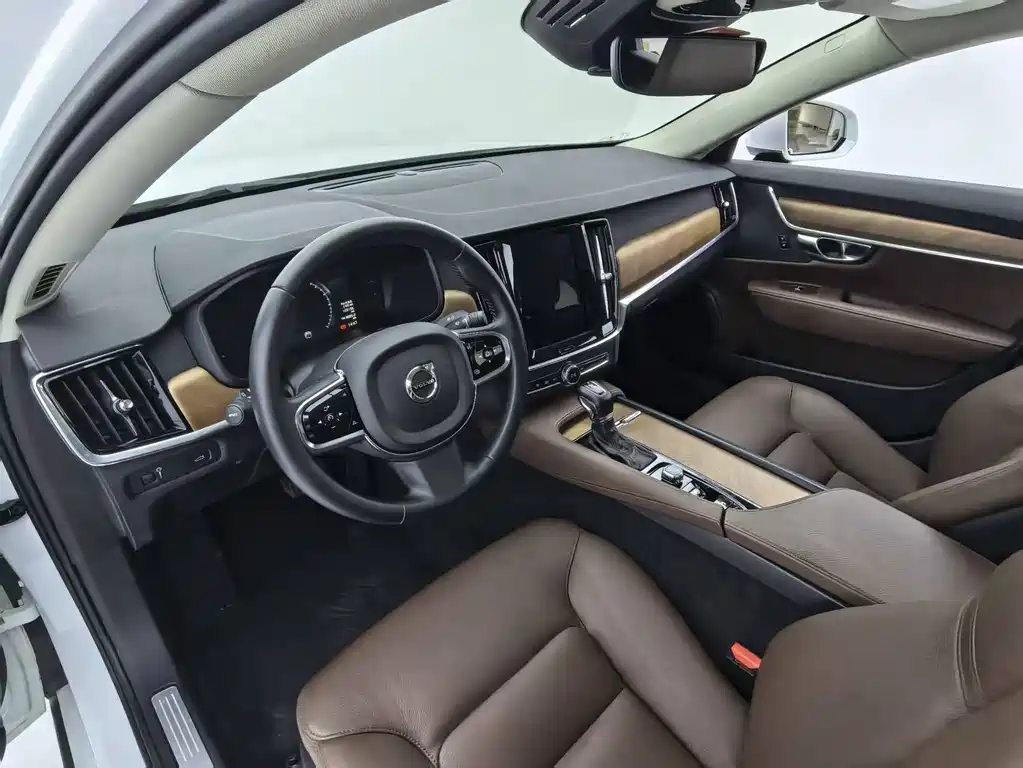 Volvo S90 2019 — фото 11