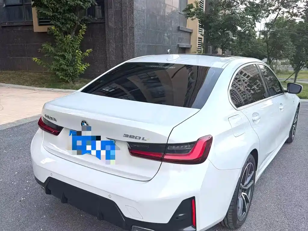 BMW 3 Series 2023