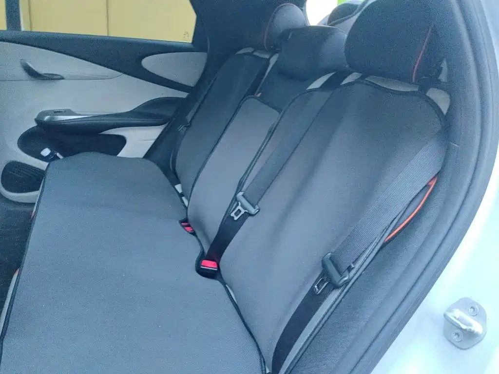 BYD Dolphin 2022 — фото 14