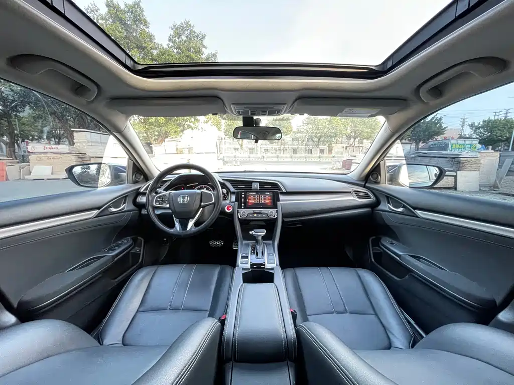 Honda Civic 2020 — фото 13