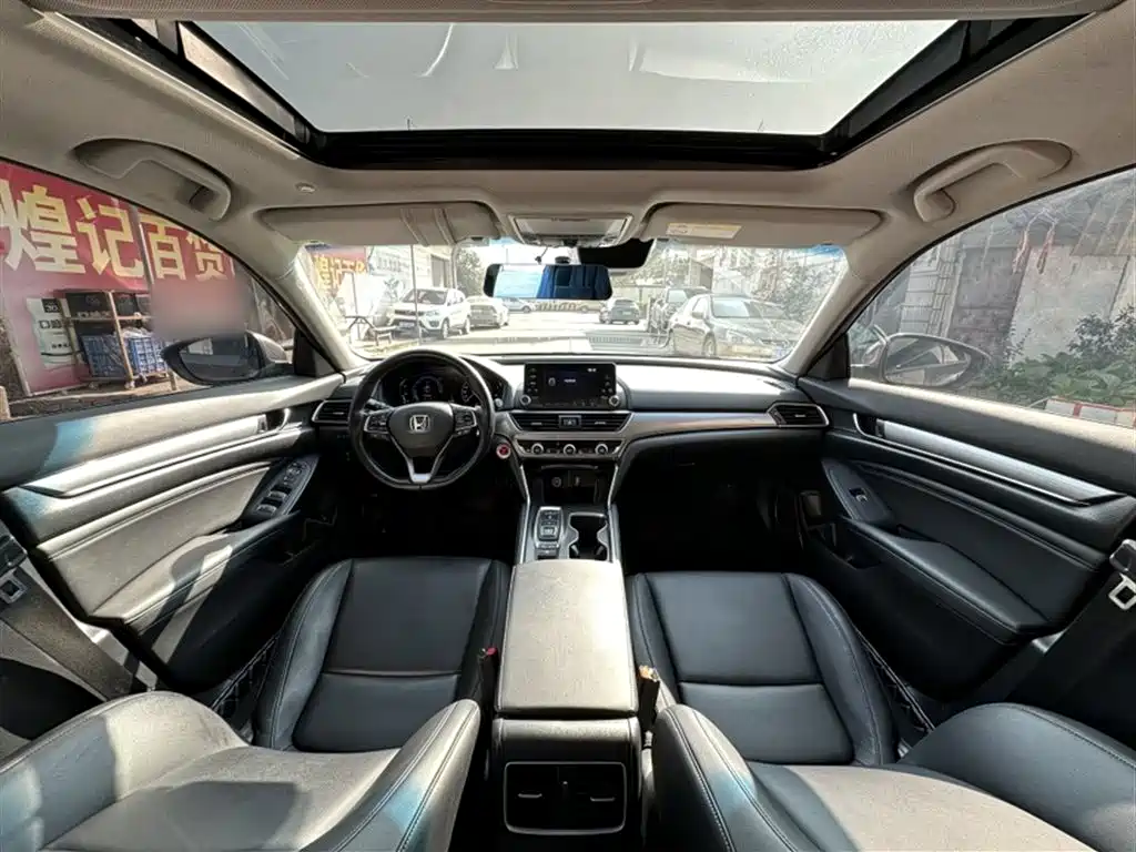 Honda Accord 2021 — фото 12