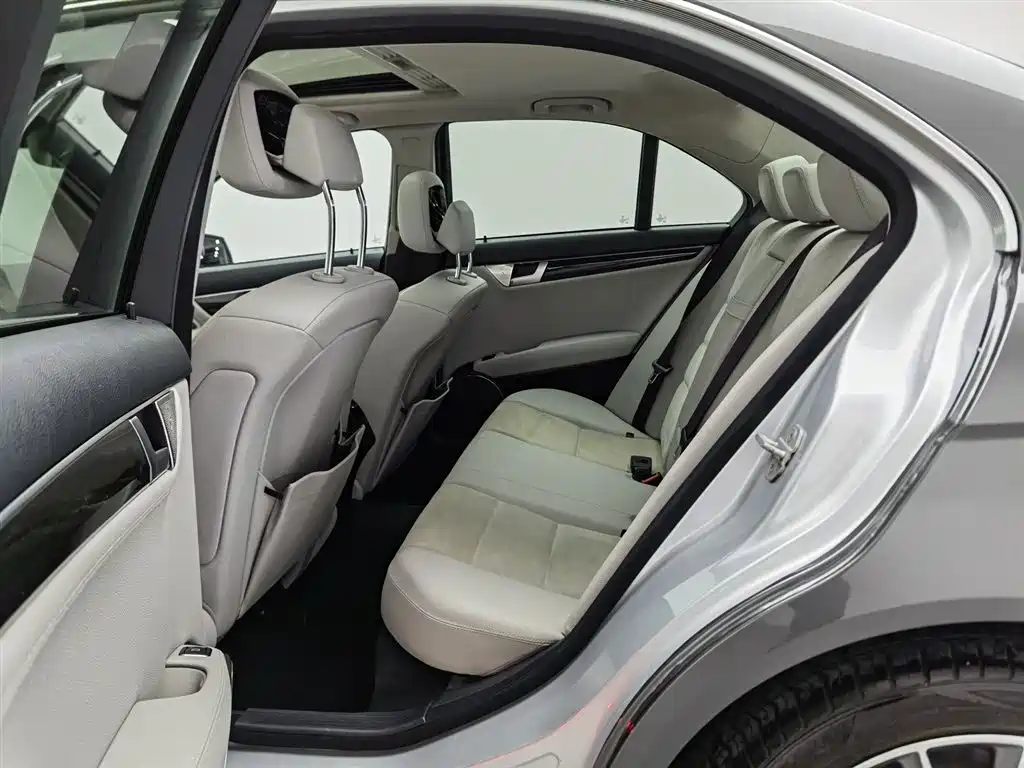 Mercedes-Benz C-Class 2014 — фото 15
