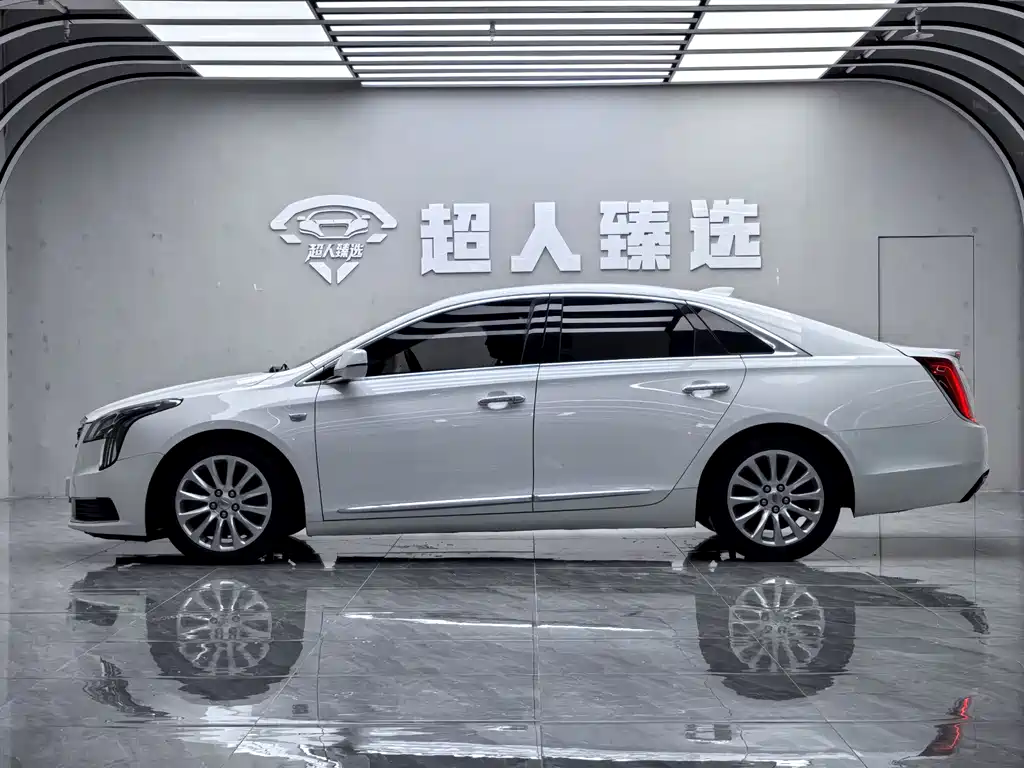 Cadillac XTS 2019 — фото 13