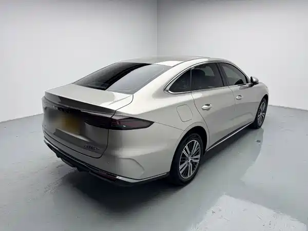Geely Galaxy Star 6 2025
