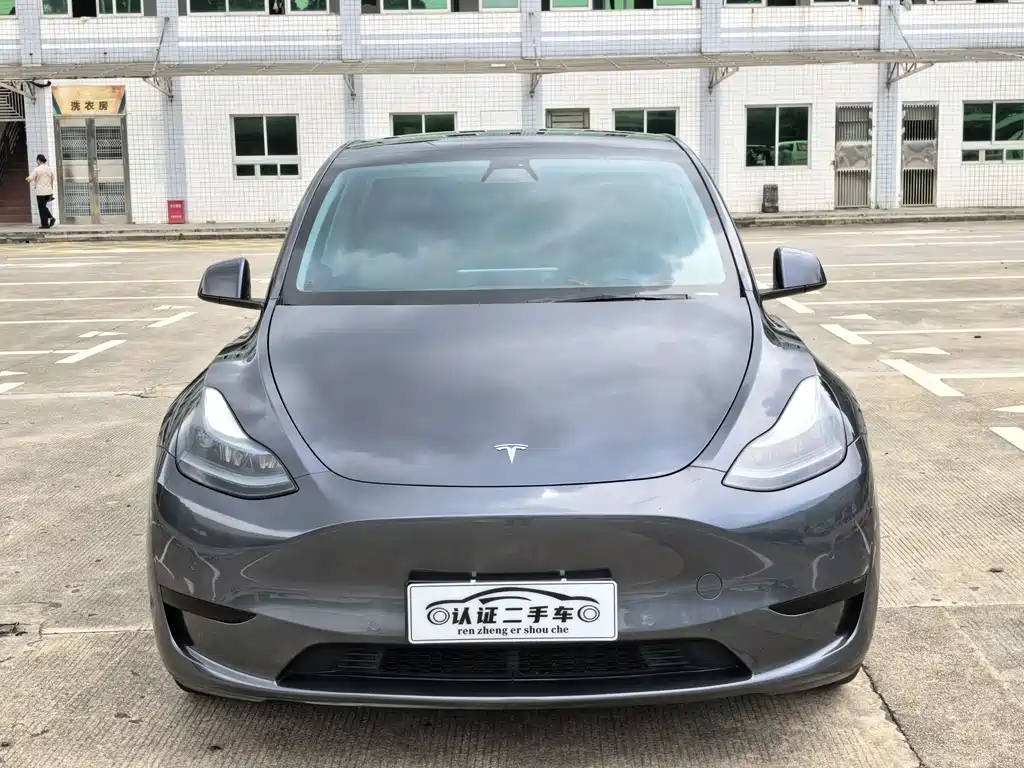 Tesla Model Y 2022 — фото 2