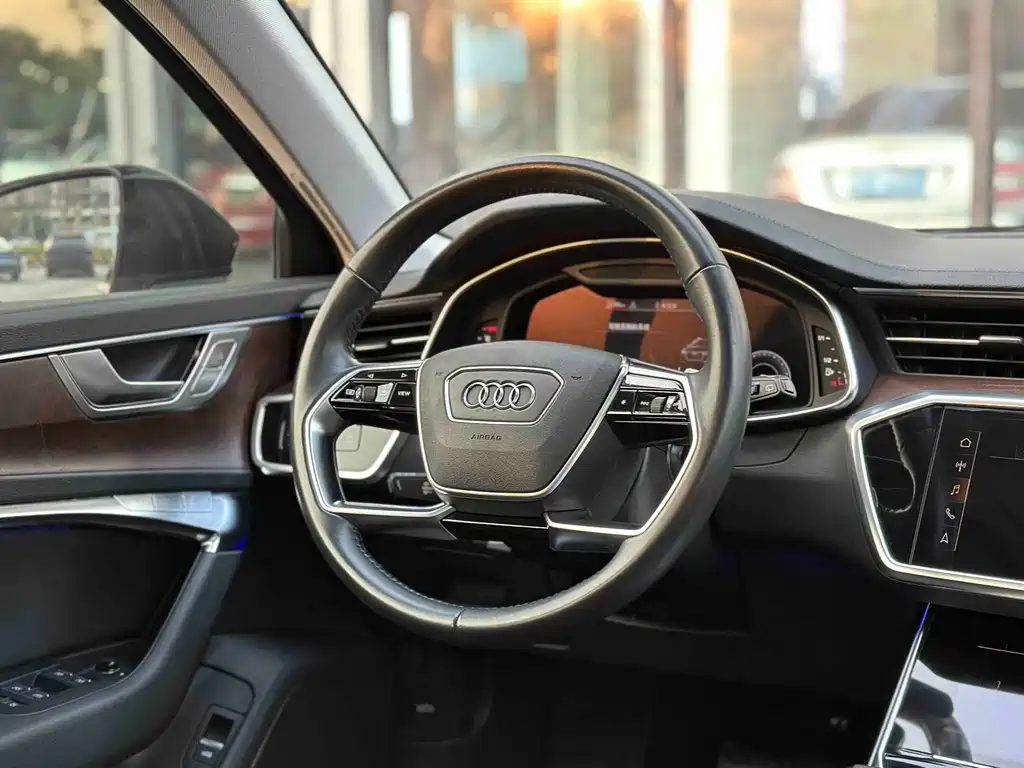 Audi A6 2020 — фото 29