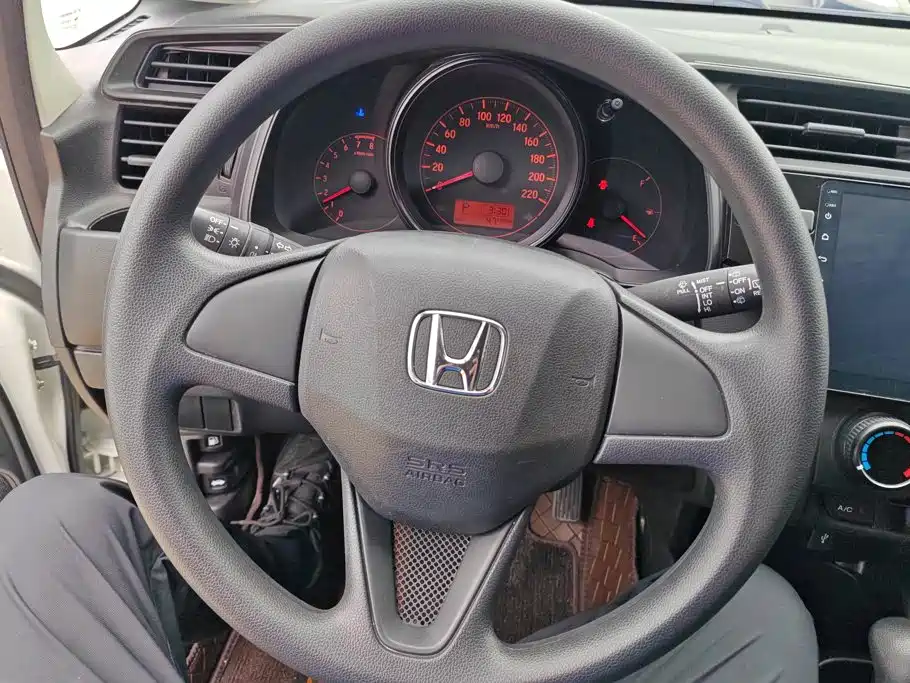 Honda Fit 2018 — фото 14