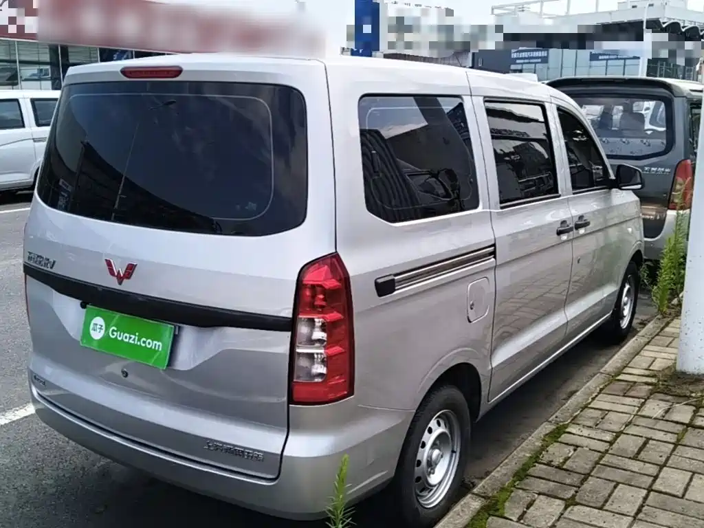 Wuling Hongguang V 2023
