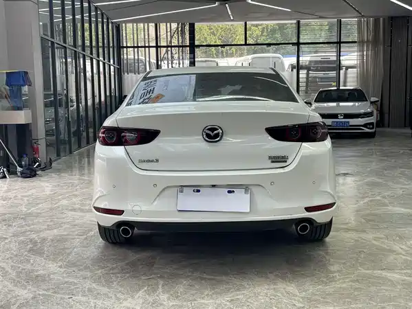 Mazda 3 Axela 2023