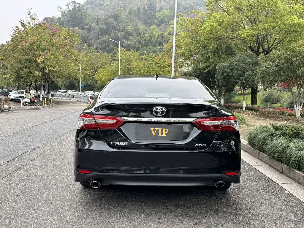 Toyota Camry 2022 — фото 9