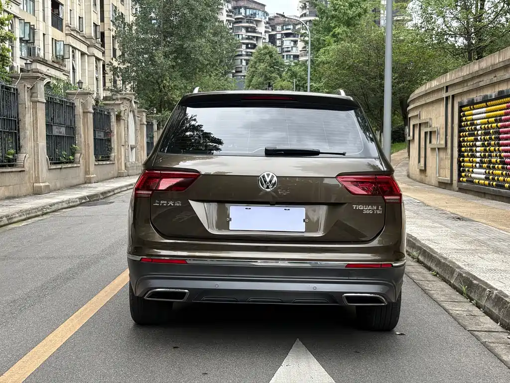 Volkswagen Tiguan L 2018 — фото 16