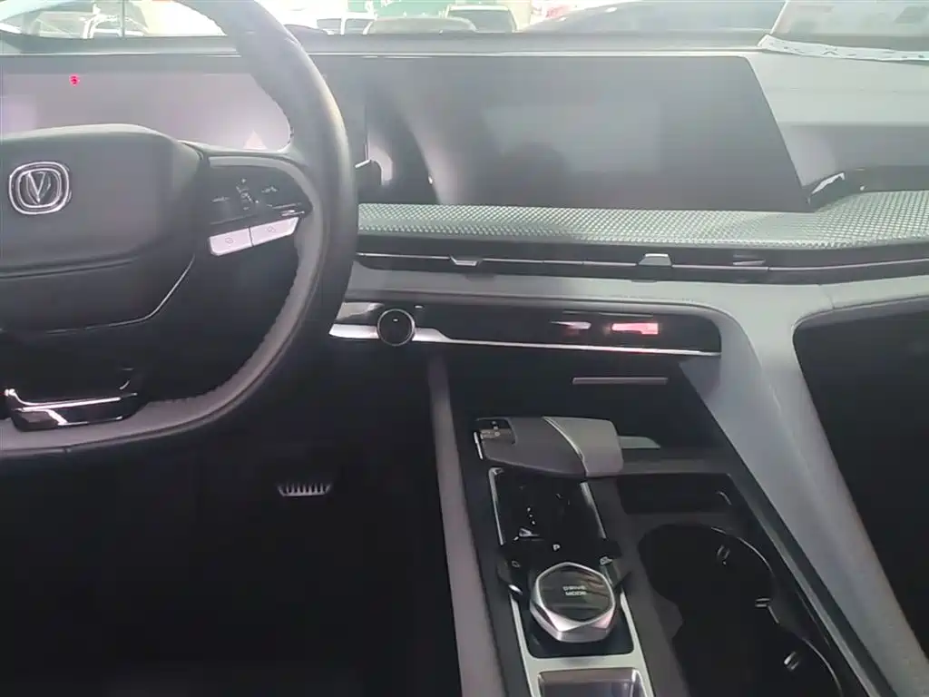 Changan CS75 PLUS 2023 — фото 10