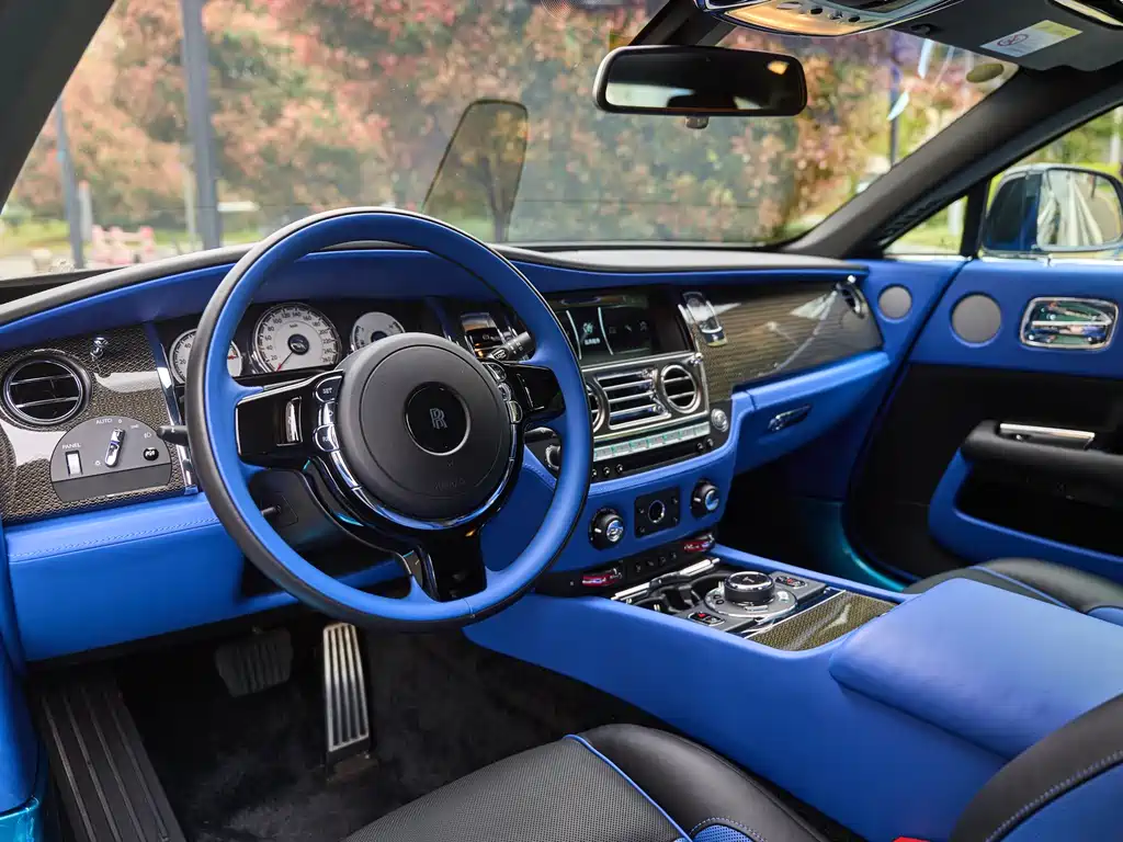 Rolls-Royce Wraith 2019 — фото 11