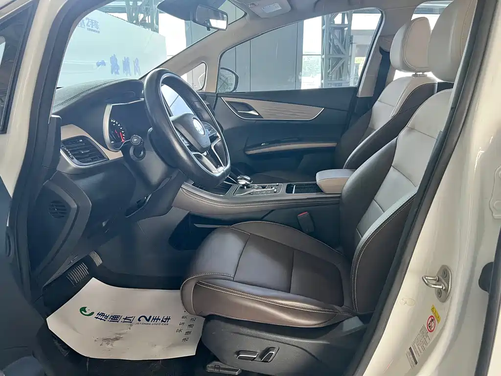 BYD Song MAX New Energy 2023 — фото 18