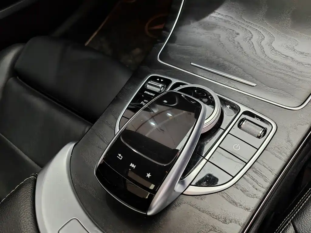 Mercedes-Benz C-Class 2017 — фото 15