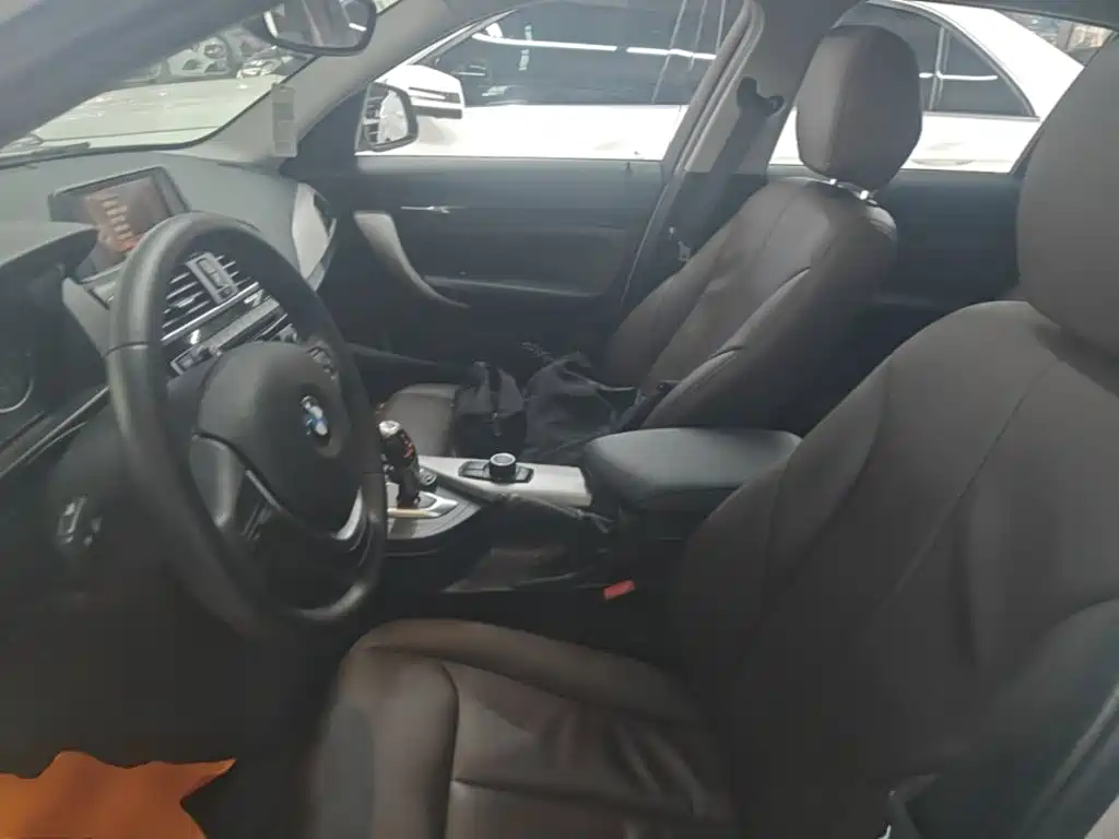 BMW 1 Series 2016 — фото 15