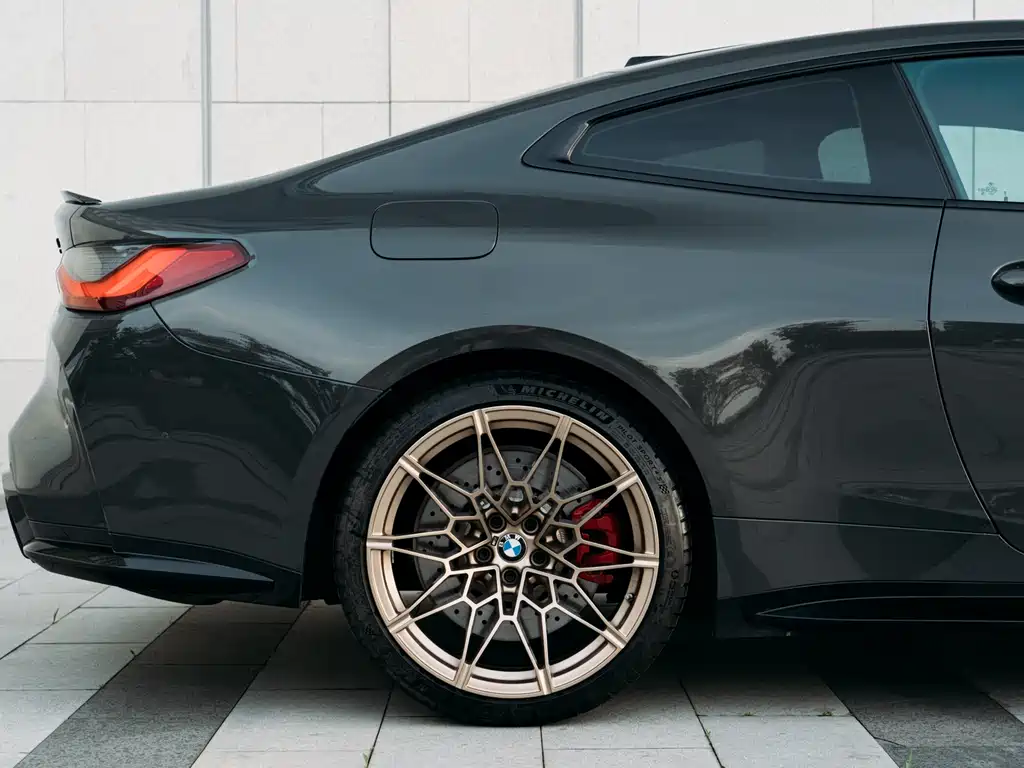 BMW M4 2024