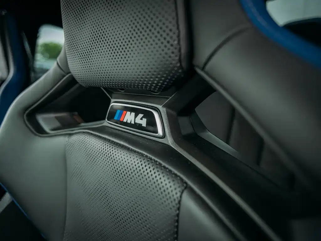 BMW M4 2024 — фото 17