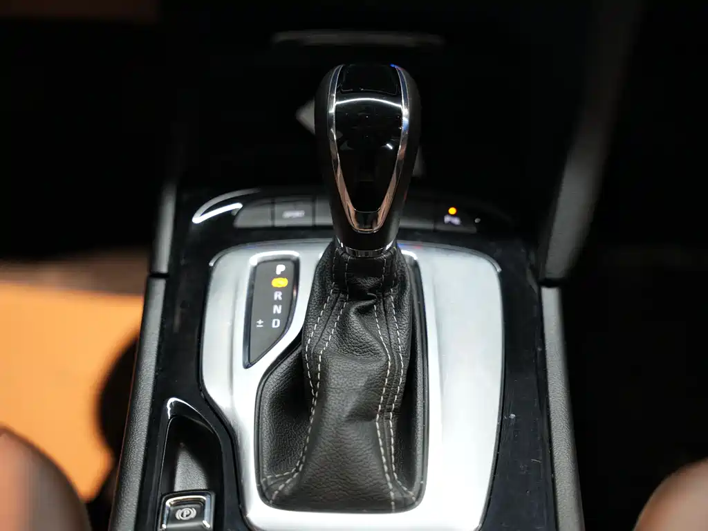 Buick Regal 2019 — фото 19