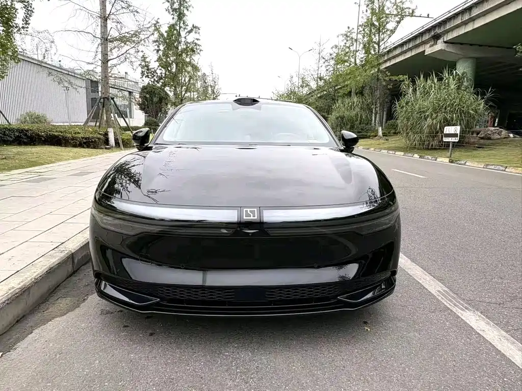 Zeekr 007 2025